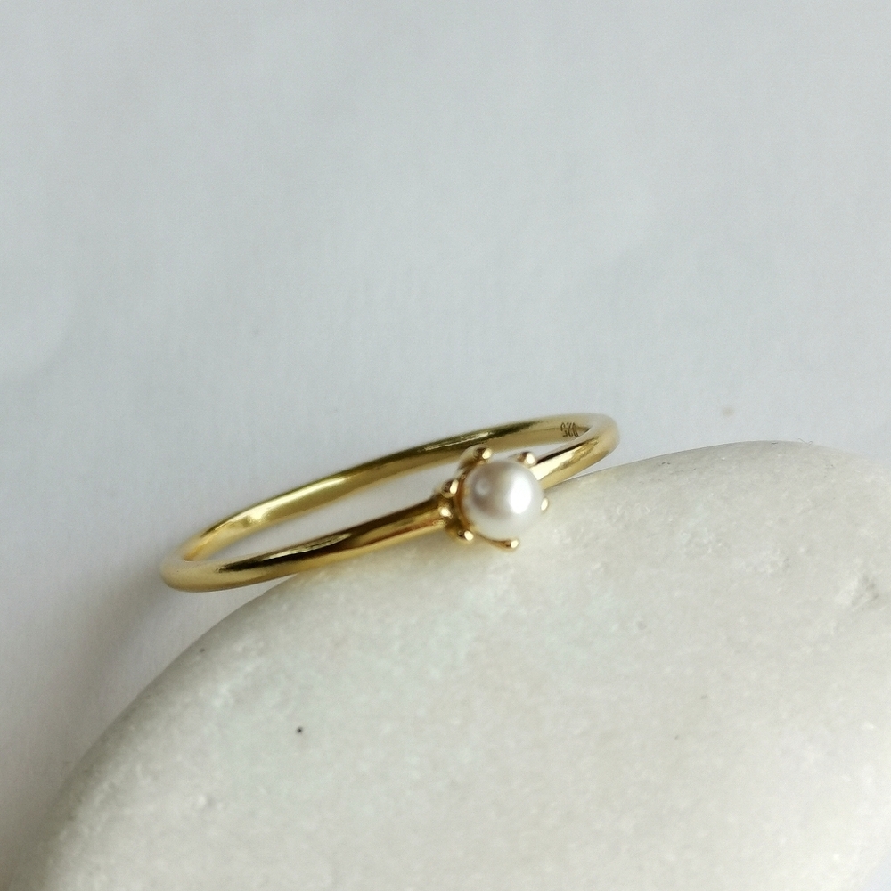 14k gold vermeil ring with pearl size 7 stacking ring 🆕